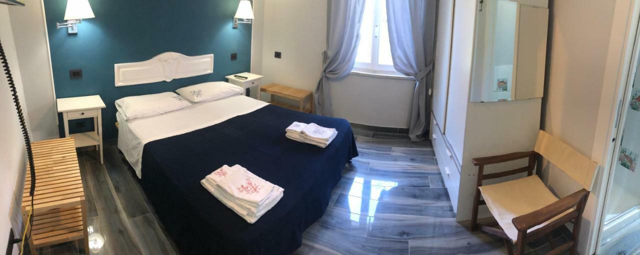 B&B Ponza Suite Bed & Breakfast